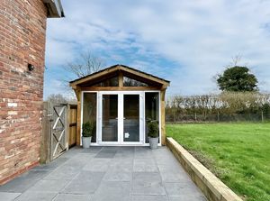 Garden Room- click for photo gallery
